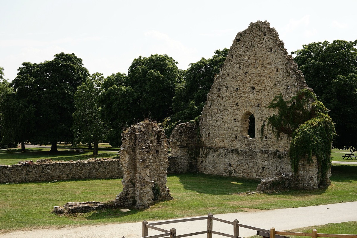 The ruins of Beaulieu Abbey
