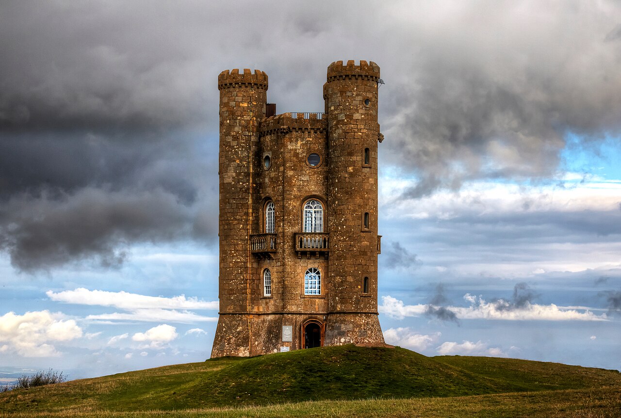 Broadway Tower on the Cotswold escarpment